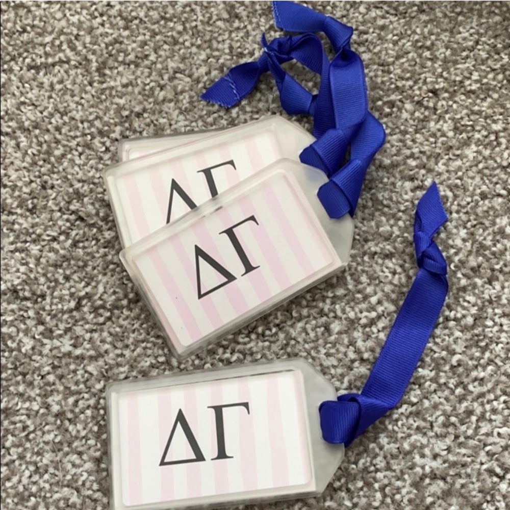 Request: Set of 2 DG Luggage Tags